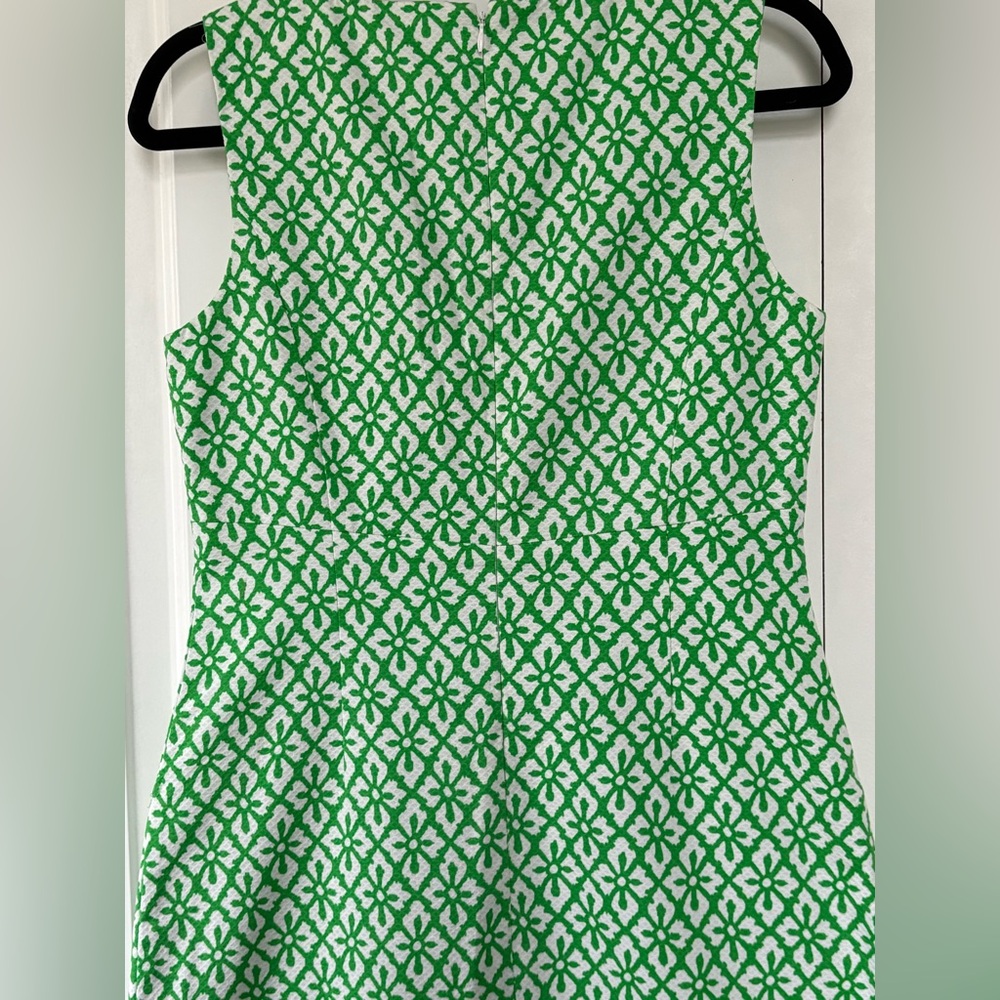 American Living Green & White Geometric Floral Sheath Dress - Size 8 - Picture 9 of 16